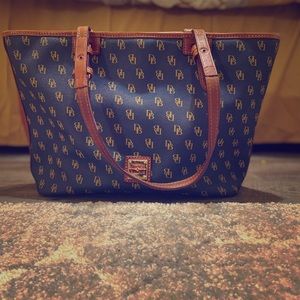 Dooney and Bourke Purse!
